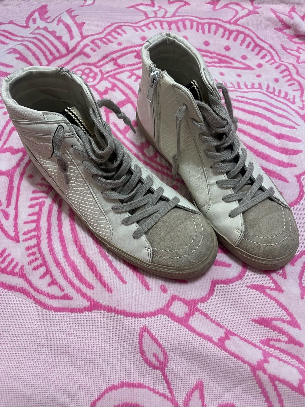 Shu Shop Women's High-Top Casual Sneakers in White and Gray